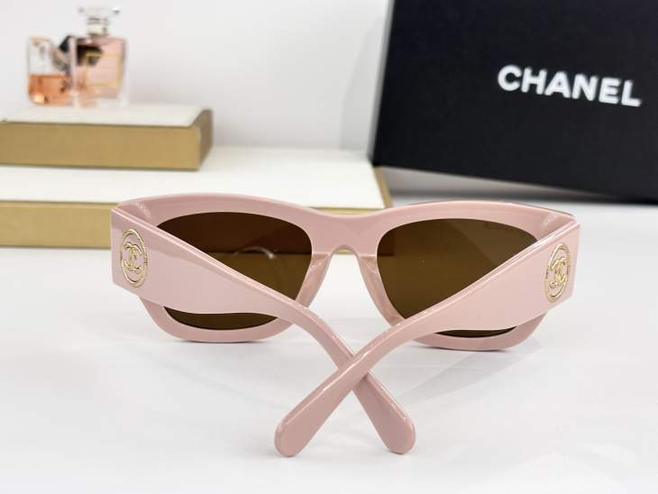 Picture of Chanel Sunglasses _SKUfw76989576fw